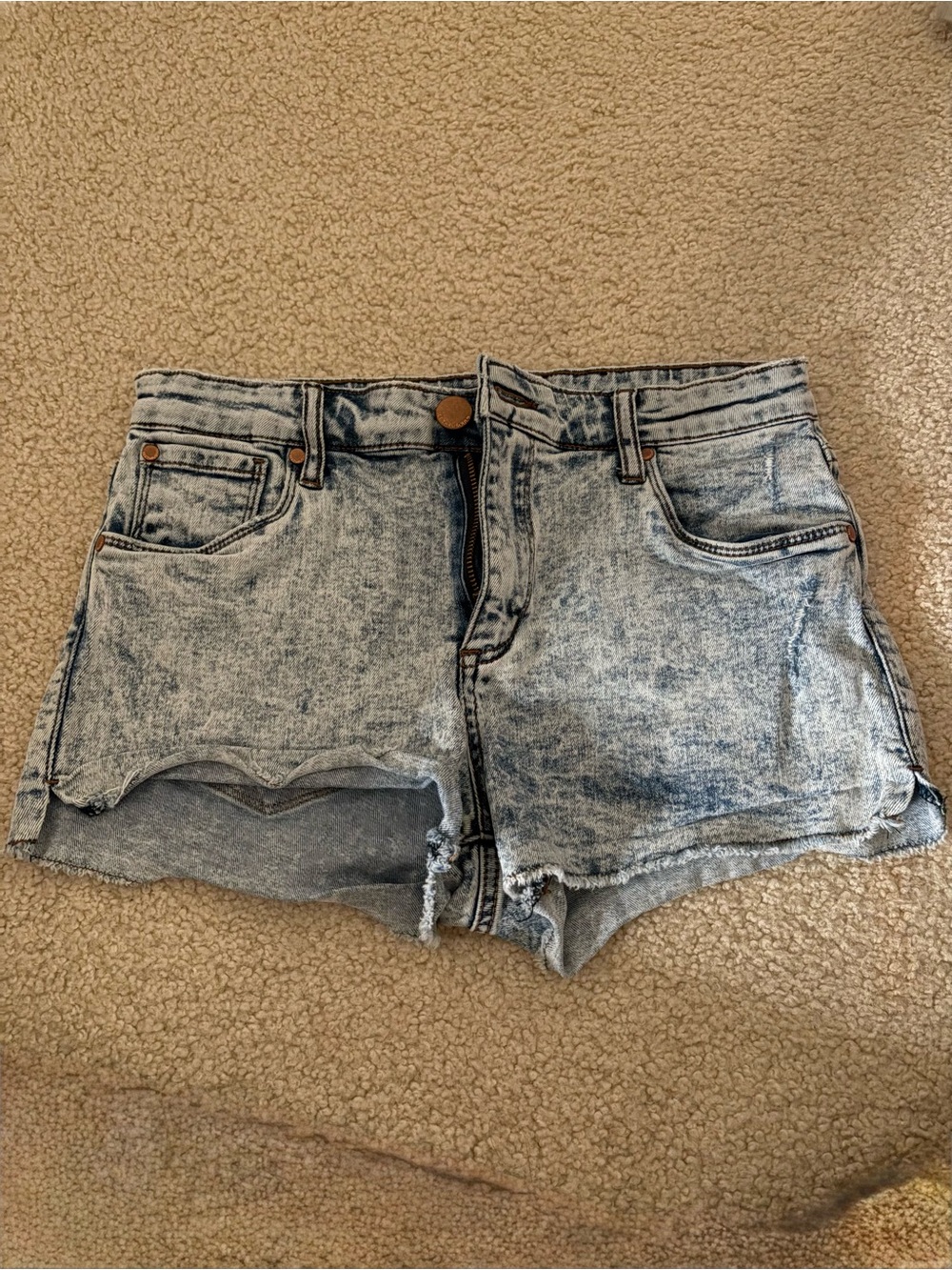 Women’s Acid Wash Denim Shorts - Light Blue